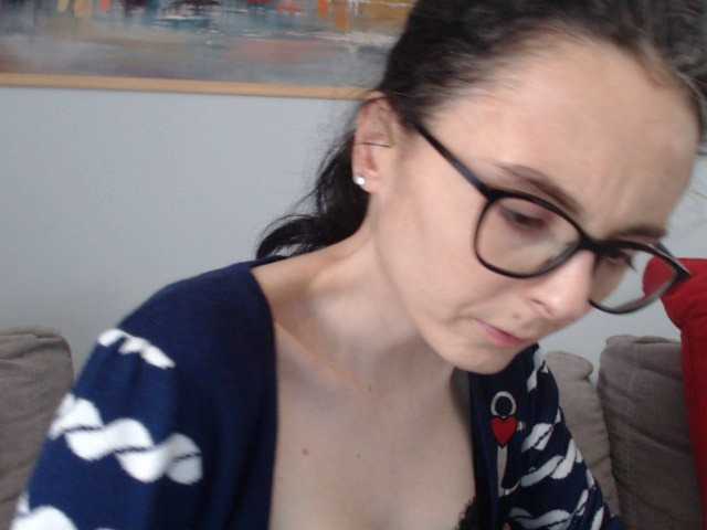 Фотографије cleophee NO TIPS IN PM: friends 3 assfeet 20 boobs 30 pussy 70 nude 100