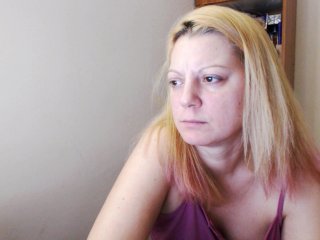 Фотографије BeautyMilf Hello, welcome to my room ! join private, let's meet better and have fun!